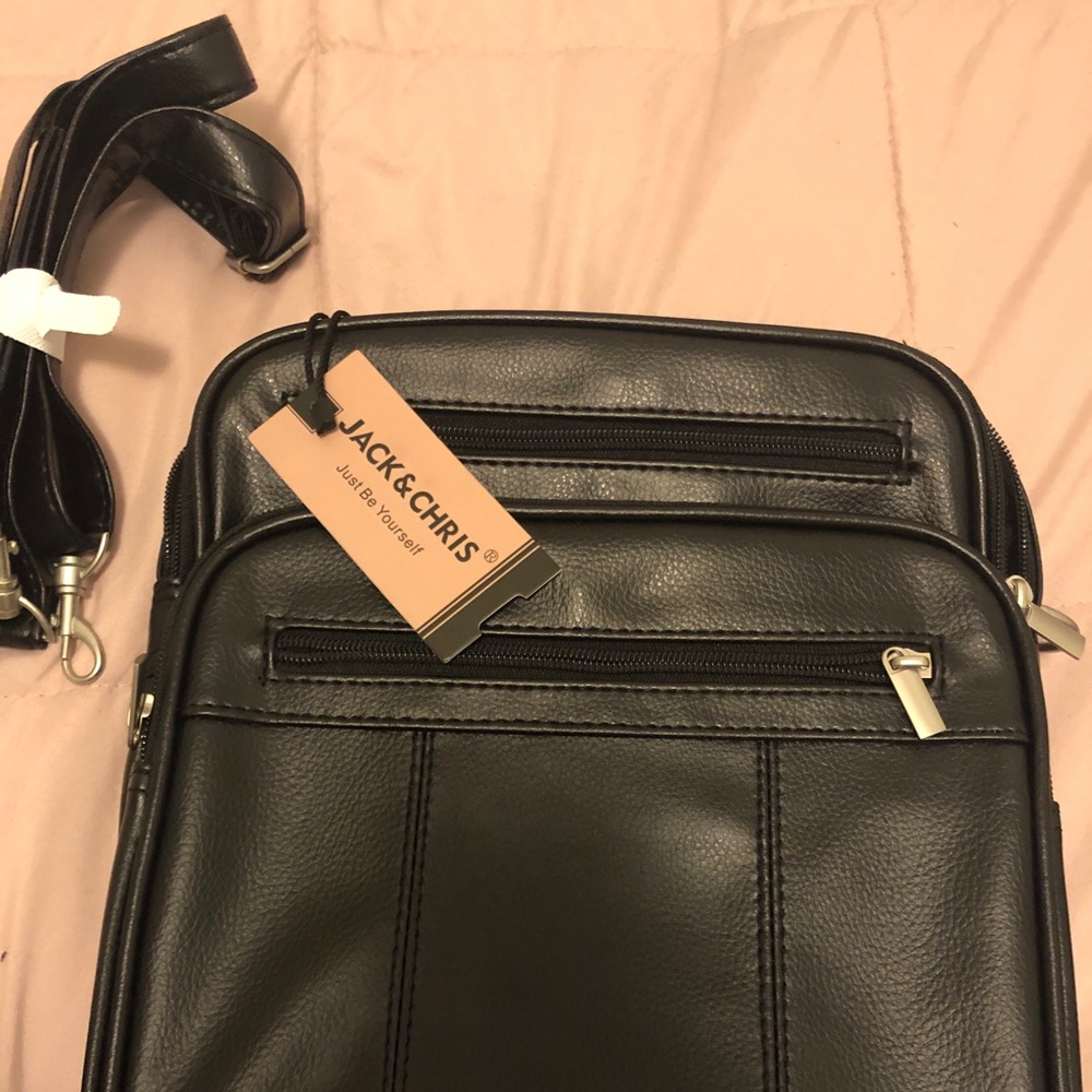 Jack & Chris Leather Single Shoulder Messenger Bag